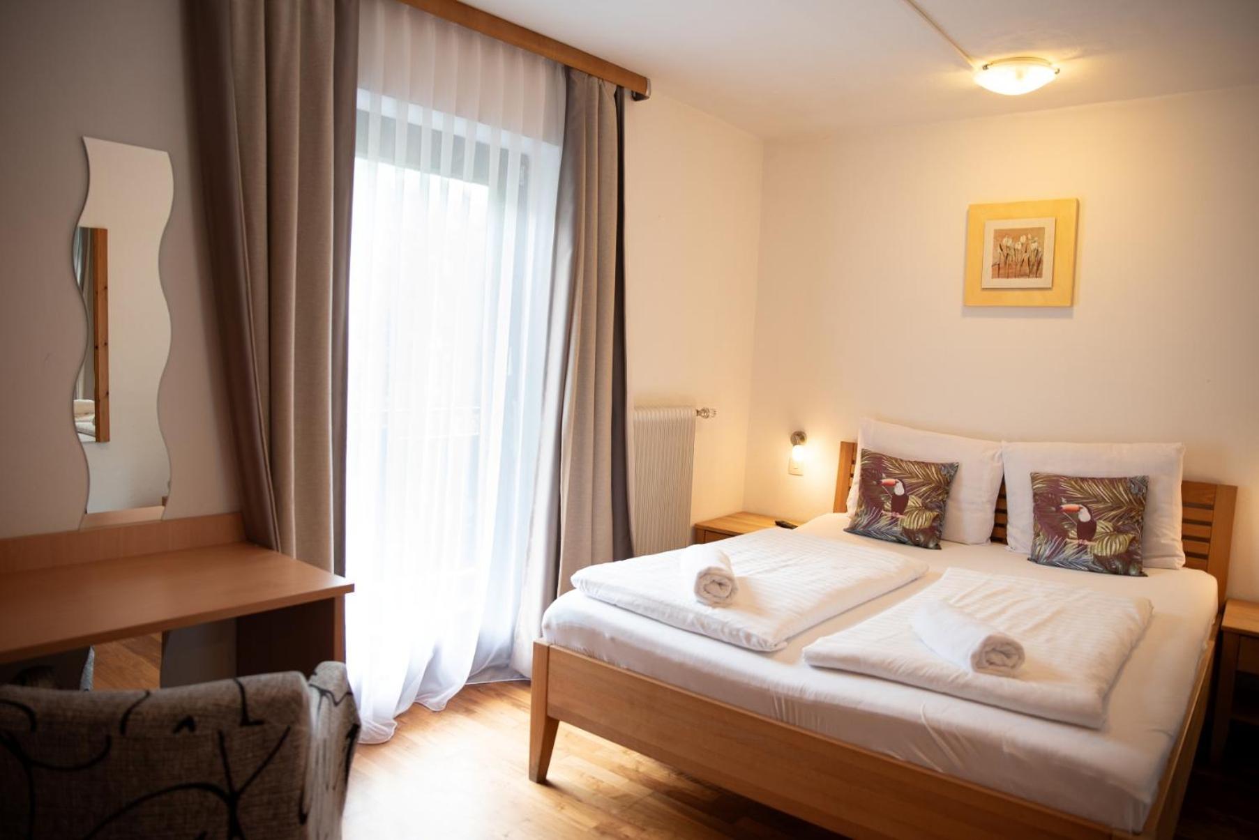 Bed and Breakfast Haus Maria Fusch an der Glocknerstraße Esterno foto